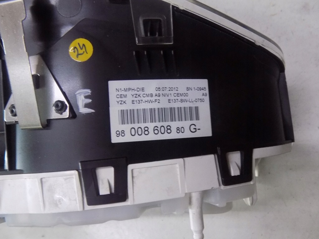 фото №6, Peugeot 208 i 1.4 ehdi счетчик 9800860880