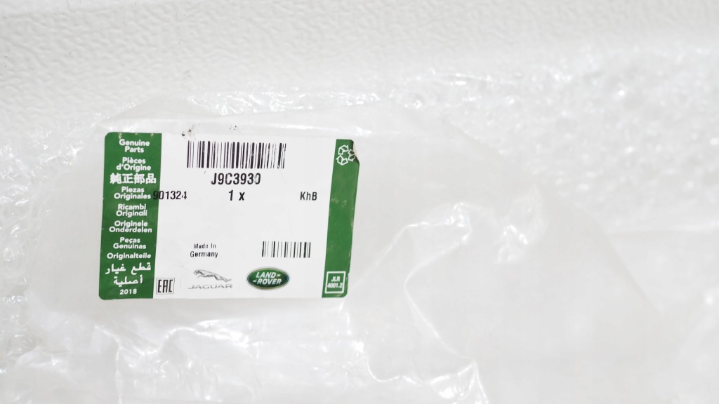 Молдинг дверь jaguar e-pace левая перед в Украине