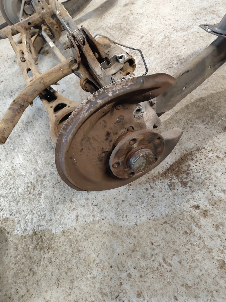 фото №8, Балка подвеска задняя подрамник подрамник 2.0 tdi audi q3 i 8u 5n0505315s