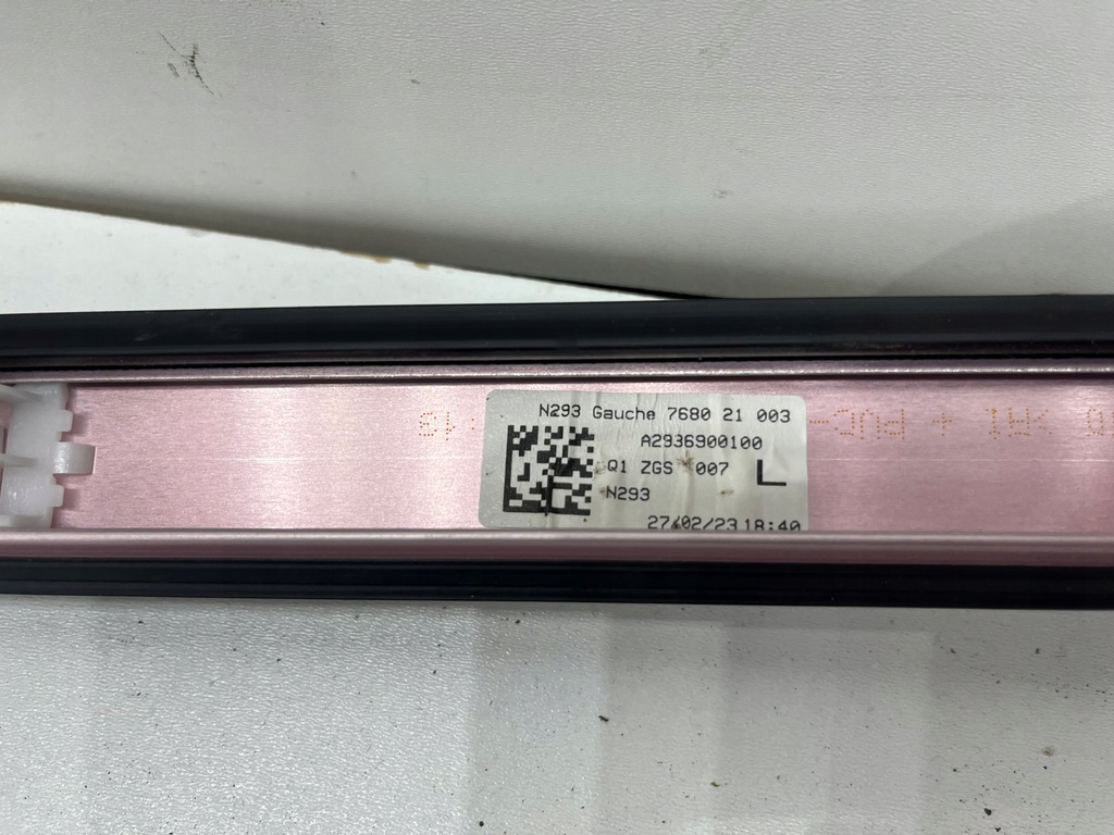 фото №14, Mercedes eqc n293 w293 молдинг кровельная левая a2936900100