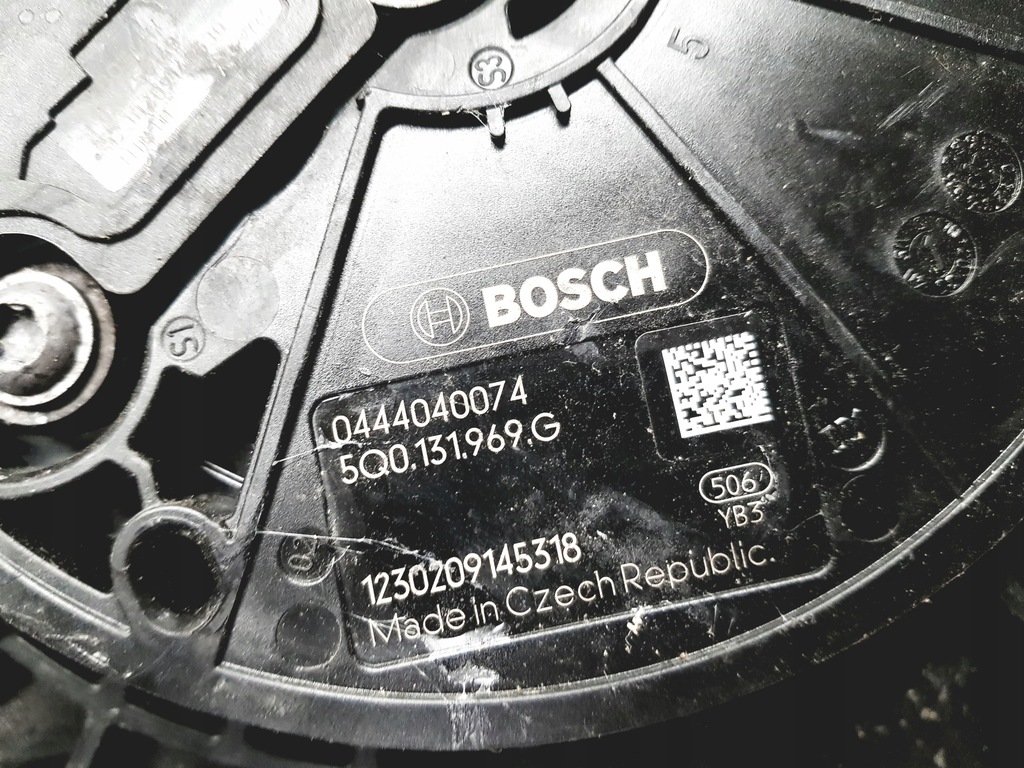 фото №6, Vw t-roc golf viii бак adblue 5q0131877s 5q0131969g