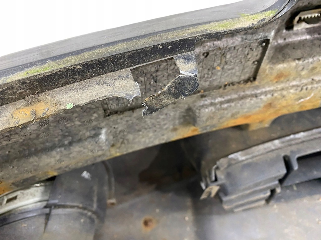 фото №13, Kia cerato 1600cm3 2005 бамперы sedan