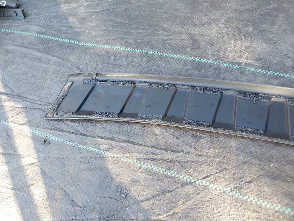 фото №8, Молдинг накладка бампер задняя