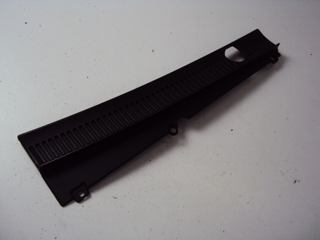 фото №1, Жабо правое fiat croma 2005-2011