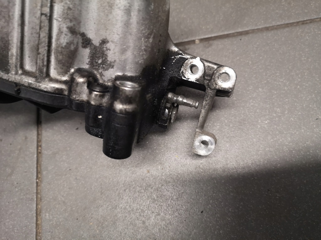 фото №5, Коллектор всасывающий audi a3 8p 2.0 tdi 03l129711e