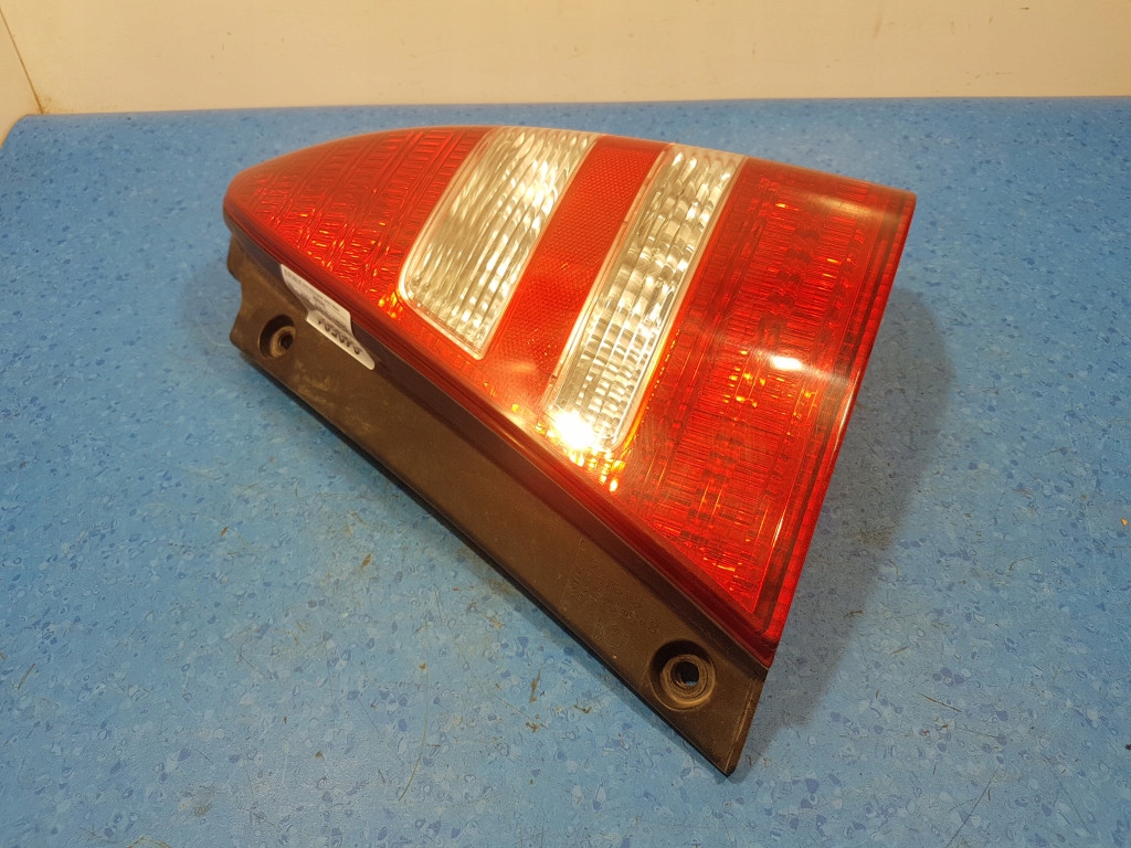 фото №7, Subaru forester ii лампа задняя правая наружная