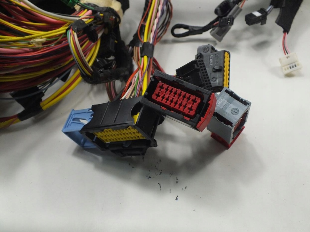 фото №14, Renault master iii електропроводка перед 240148092r