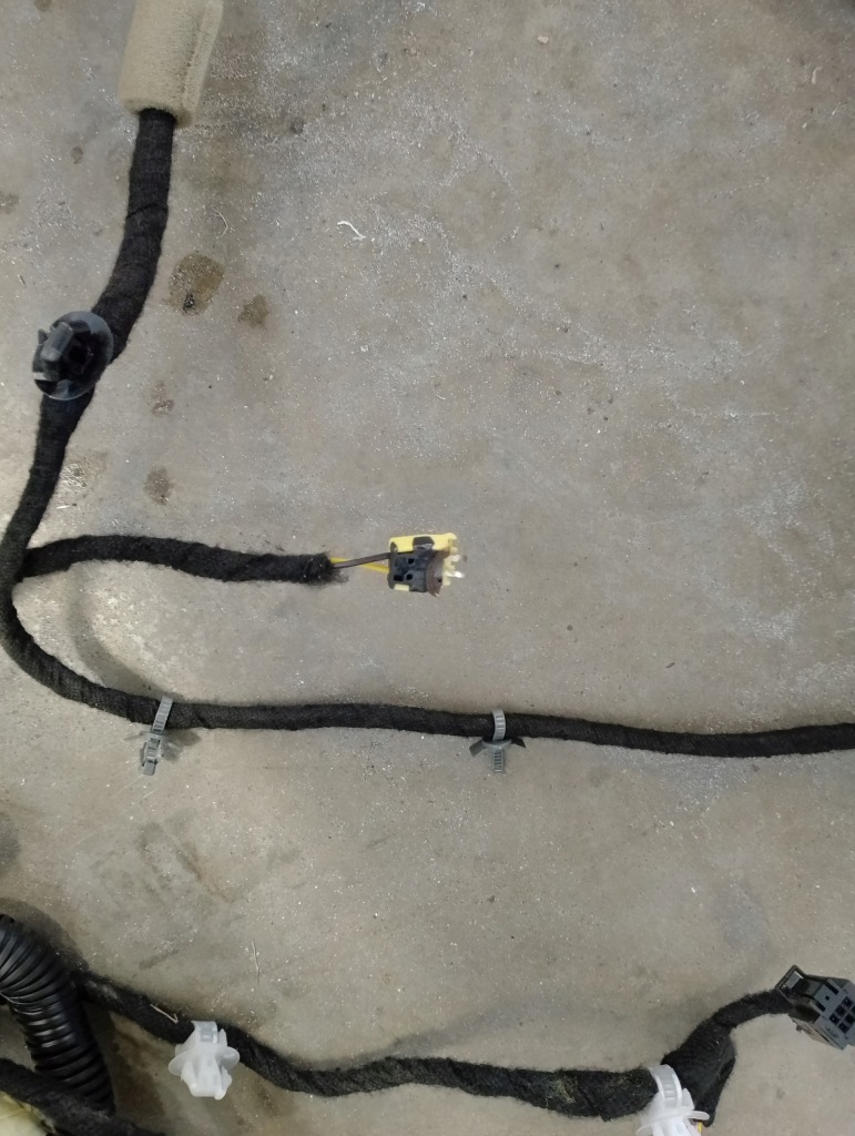 фото №8, Nissan micra v k14 электропроводка жгут консоли предохранителей 240105fn4b