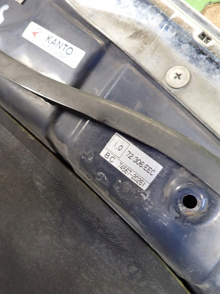 фото №15, Капот кришка двигуна toyota corolla verso 03r