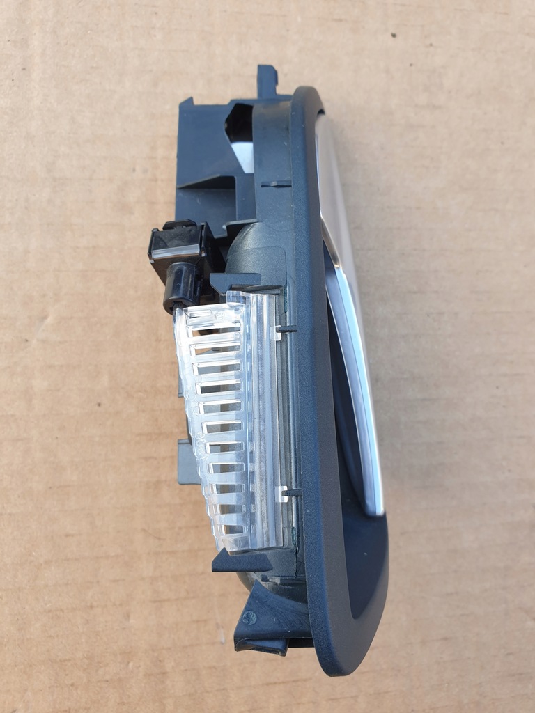 фото №4, Ручка внутренняя дверь правая перед подсвеченная ford grand cmax 14r. оригинальный номер eu