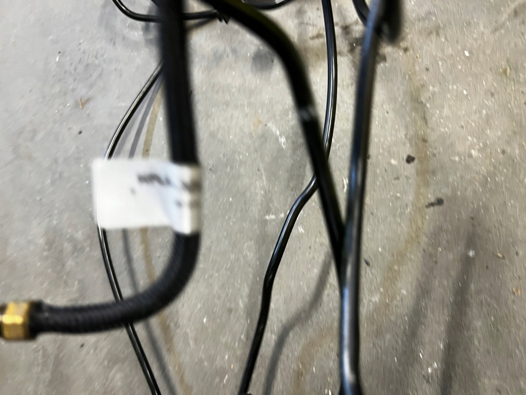 Распределитель клапан шланг подвеска перед задний land rover discovery v l462 с Разборки