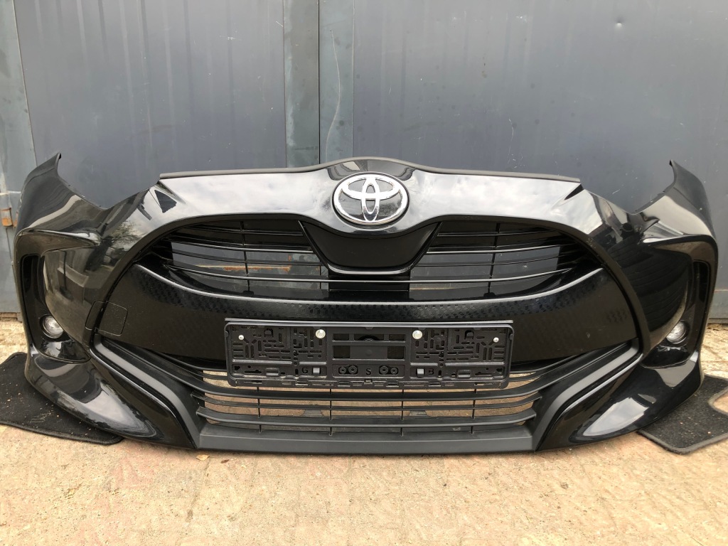 фото №1, Бампер перед toyota yaris iv 20r - kompletny