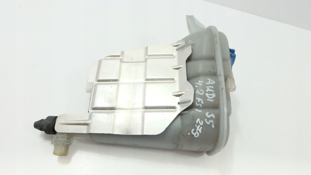 фото №7, Audi a5 s5 бак расширительный 8k0121405p