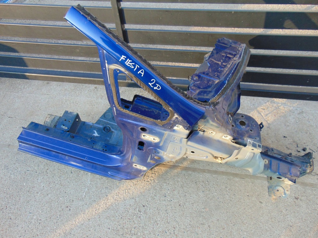 фото №9, Четверть перед передняя правая ford fiesta mk7 2009-16r разные цвета