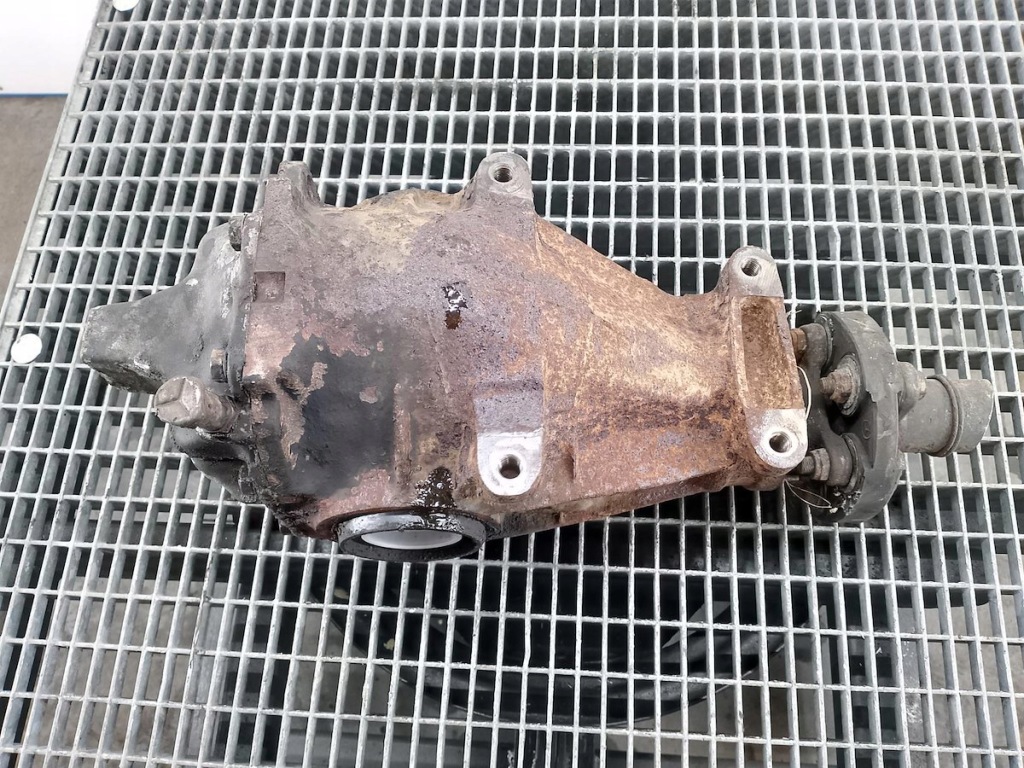 Диференціал задній mercedes-benz w126 1233510101 2.8 Київ