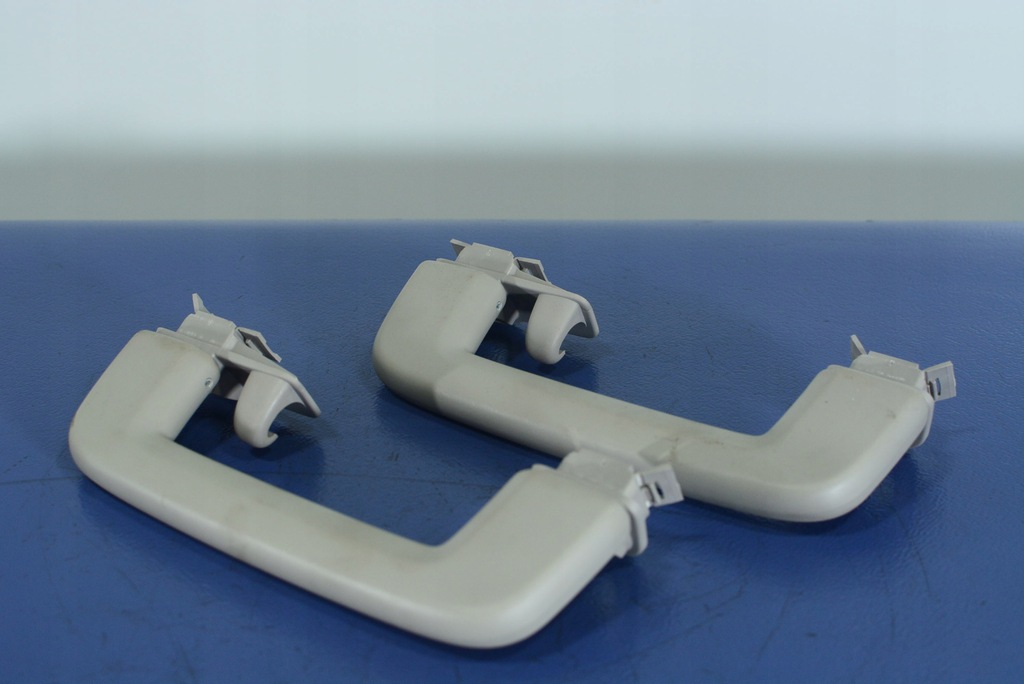 фото №2, Volvo v70 iii ручки стельовий комплект