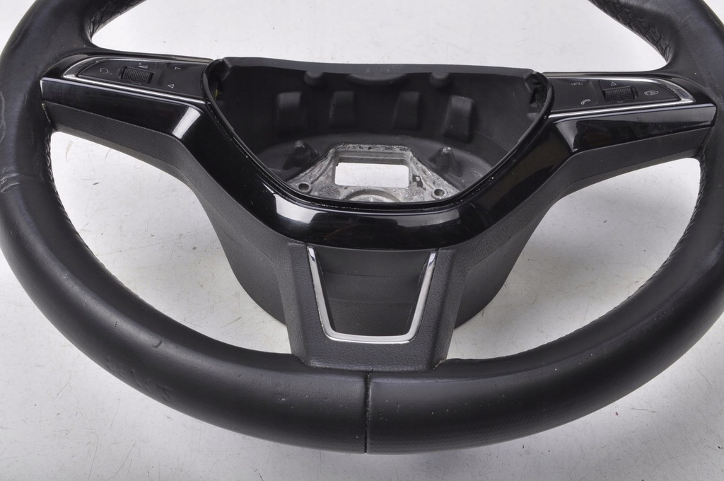 фото №9, Skoda fabia iii воздуховод кожаный