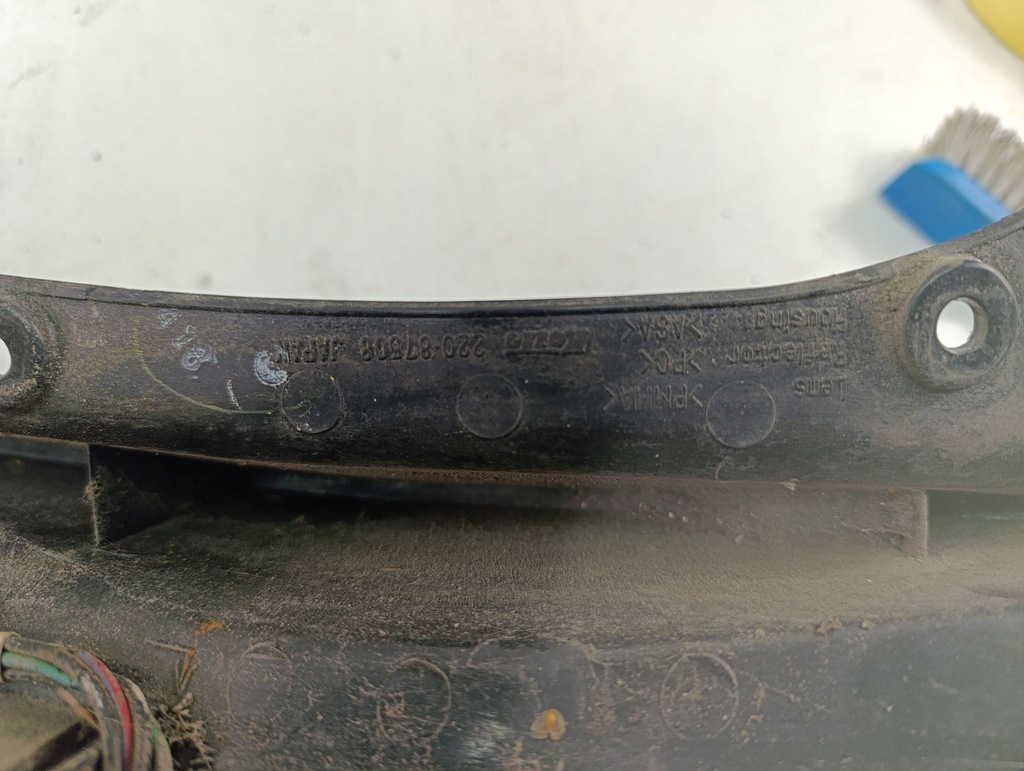 фото №7, Mitsubishi lancer vii kombi лампа задняя правая europa 22087508