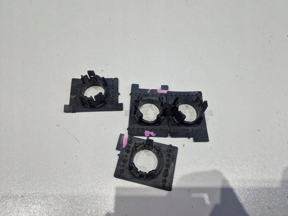 фото №1, Vw touran ii 5t 15- кронштейн корзины pdc перед