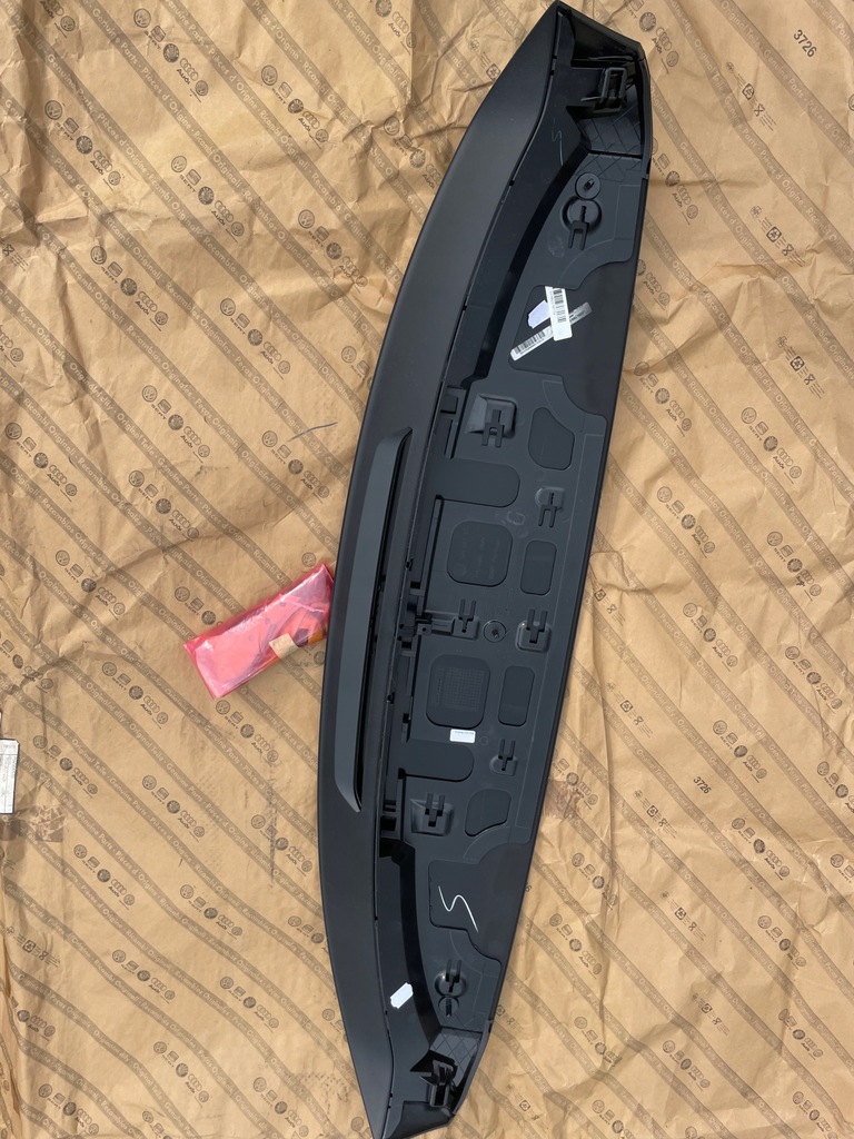 фото №2, Спойлер спойлер задня задня кришки vw t-roc 2ga827936