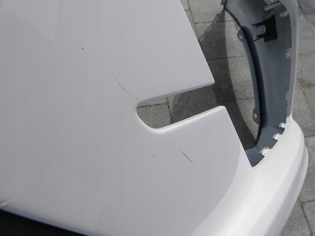 Бампер решётка volkswagen caddy 2k5 с Разборки