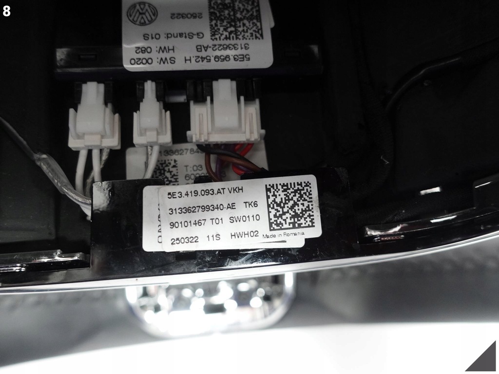 фото №9, Skoda octavia iv 5e3 20- повітропровід підігрів пелюстки перемикання