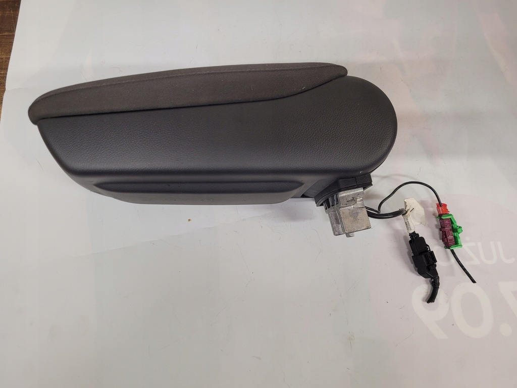 фото №5, Audi a6 c6 подлокотник 4f0864114