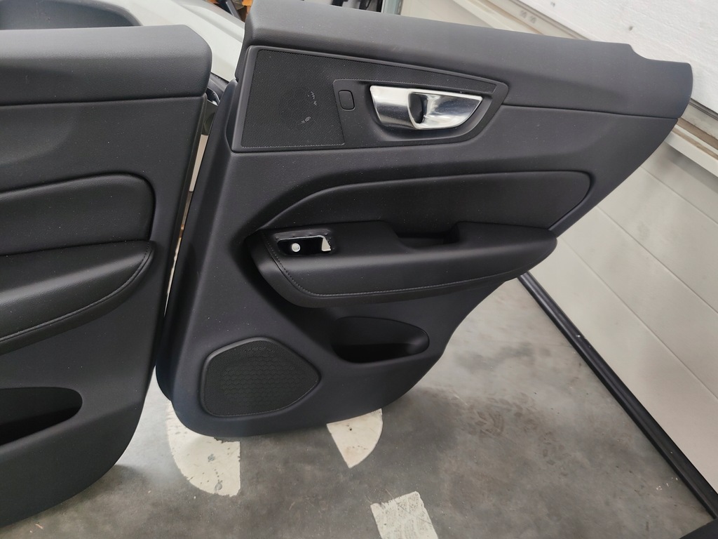 фото №7, Xc60 ii lift сиденья заднее сиденье обшивки туннель