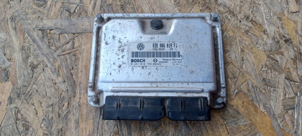фото №1, Блок управления бортовой компьютер skoda 038906019fj