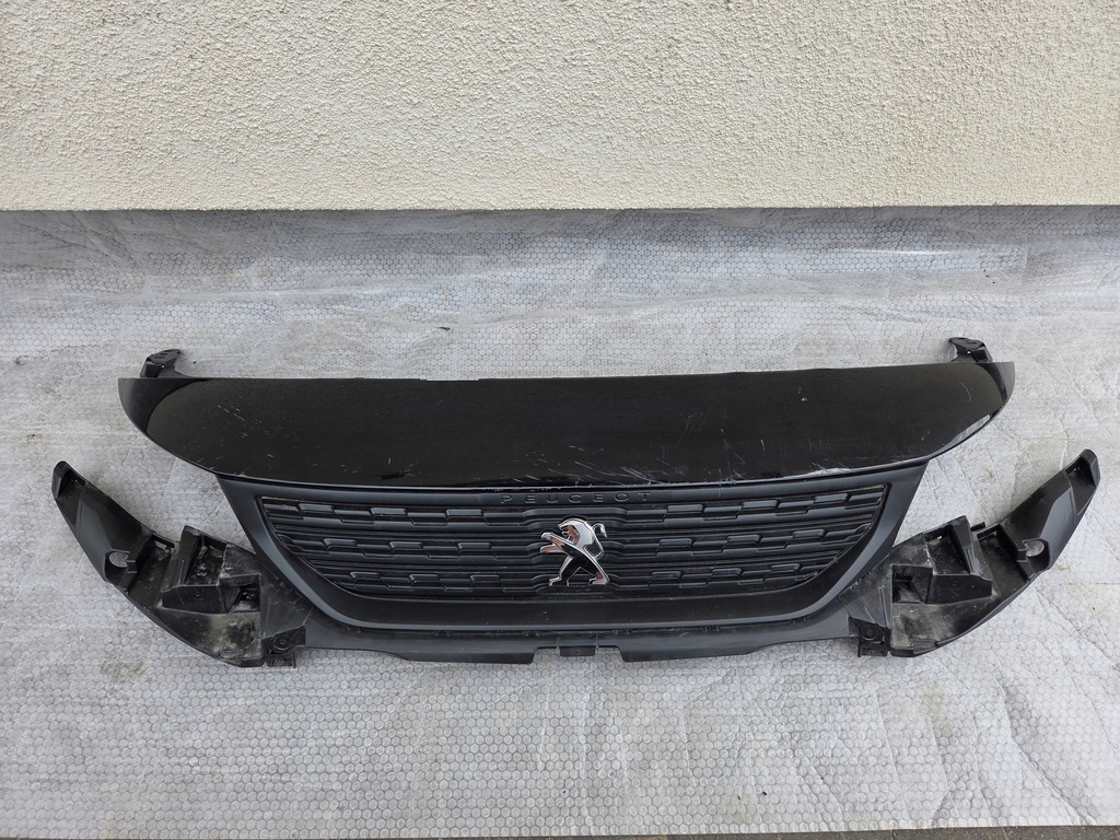 фото №11, Peugeot partner iv 19- бампер перед решітка радіатора 9818281980