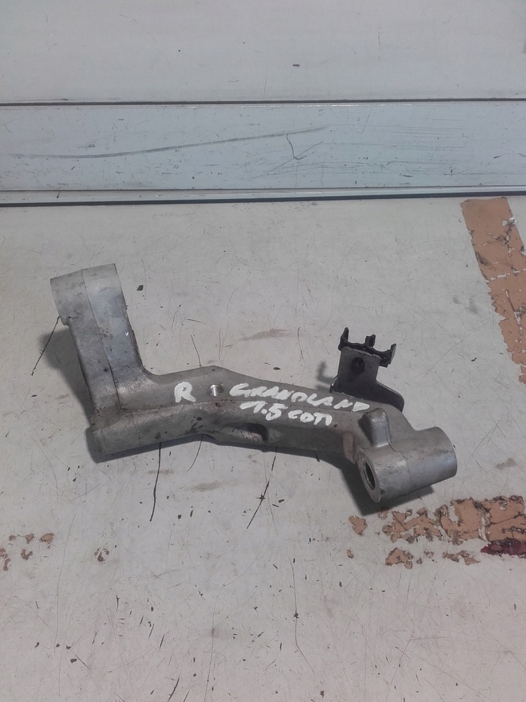 фото №1, Opel grandland кронштейн подрамник правое