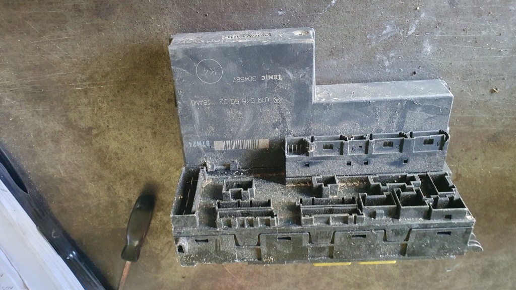 Купить Mercedes w210 - блок управления модуль bsi 0195455632