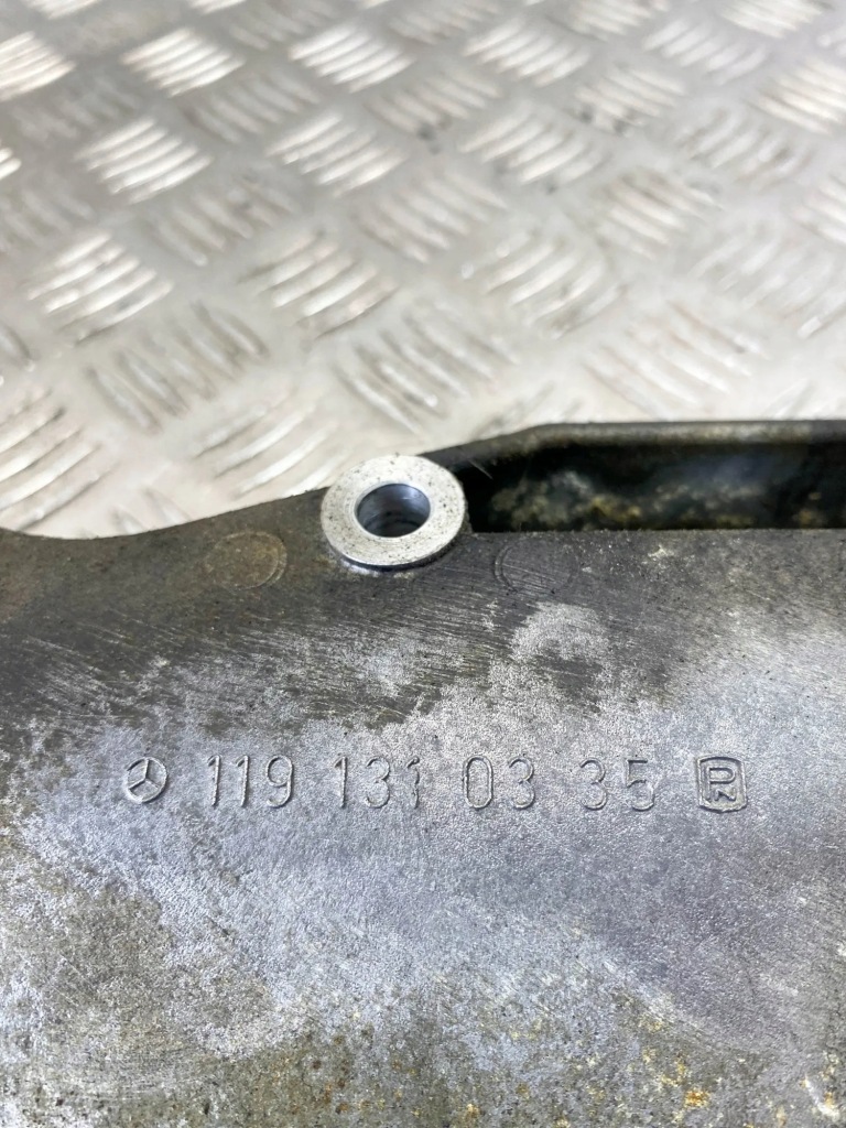 Купити Кронштейн монтажний компресора кондиціонера mercedes-benz sl r129