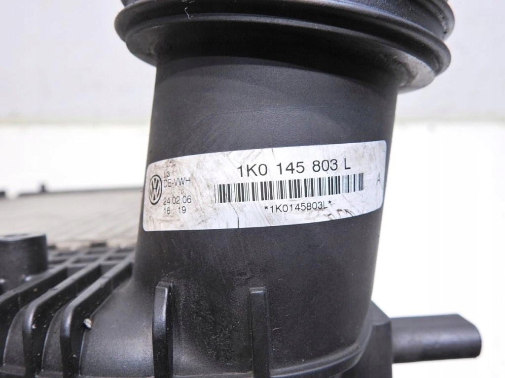 Радіатор інтеркулер vw golf v 1.9 tdi Недорого