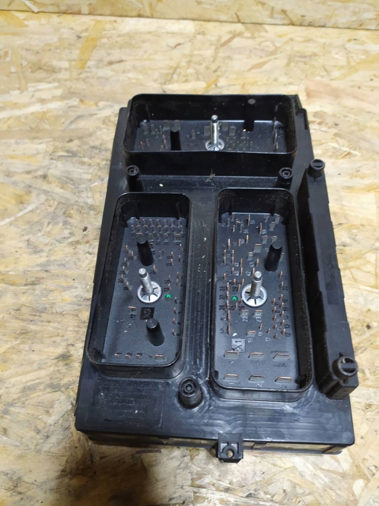 Купить Коробка предохранителей astra iii h 1.7 cdti 04-14 13191127 5dk008668-12