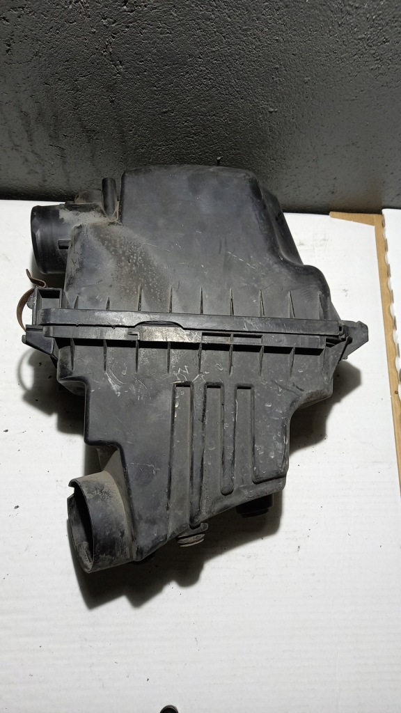 фото №1, Корпус фільтра повітря toyota yaris i 1.3b