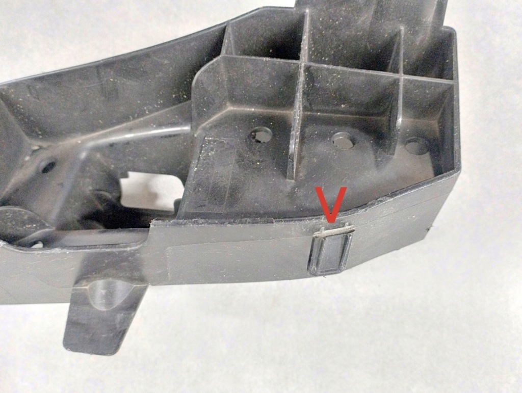 Балка кронштейн абсорбер бампера перед peugeot 2008 2 9825813580 Недорого