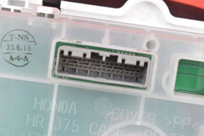 фото №8, Счетчик приборы eu 78100-tm0-g021 honda city 5 v 1.4 i-vtec 100 km 08-11