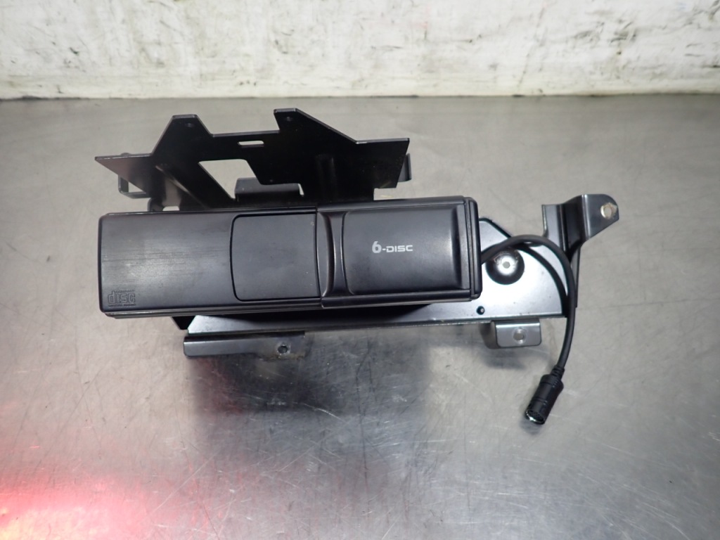 Купити Чейнджер cd audi a8 d2 2.5
