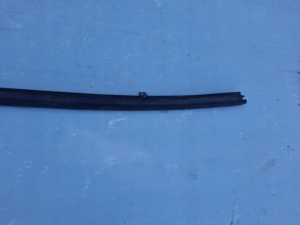 Mercedes ml w163 прокладка жабо в Украине