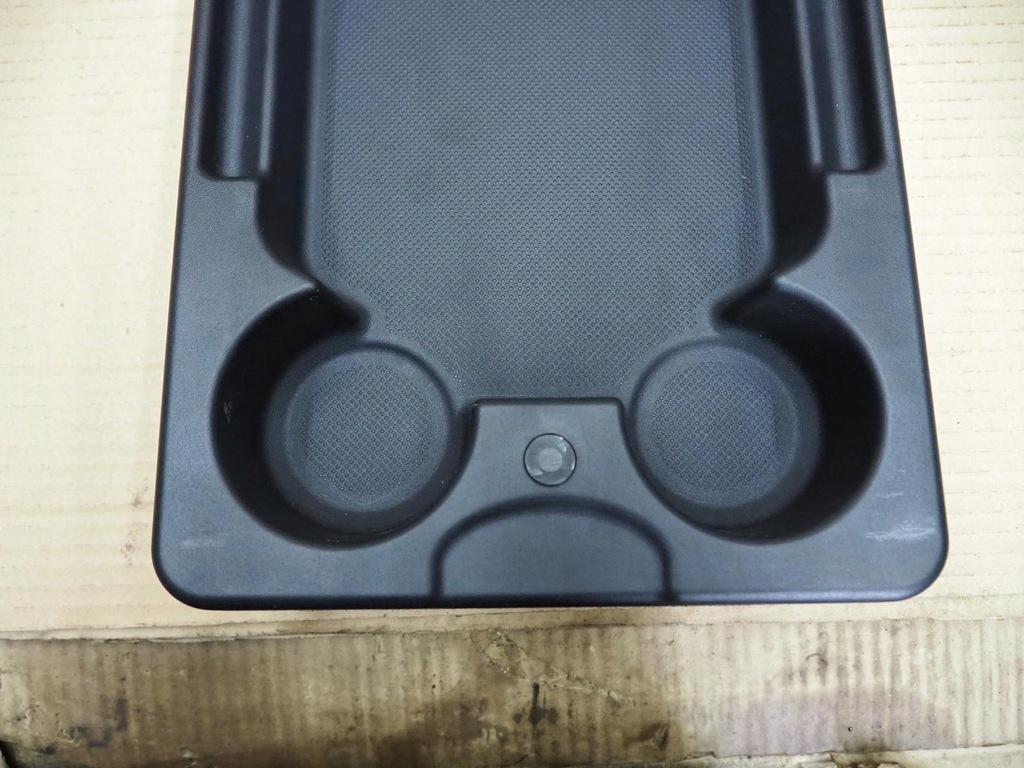 фото №14, Citroen c4 i 06r подлокотник задняя na кружки