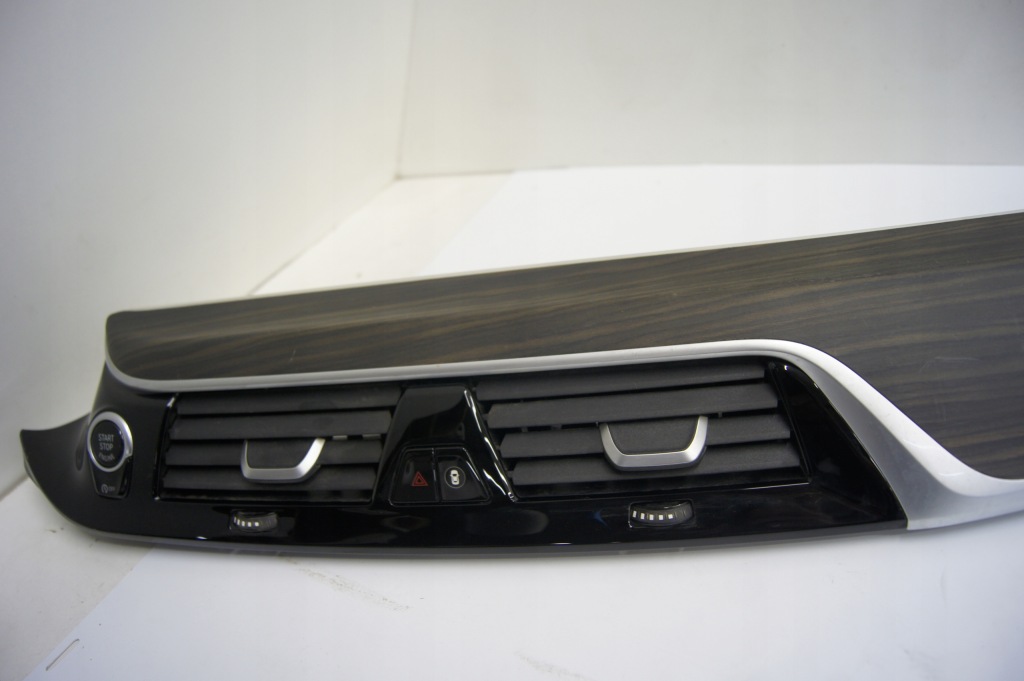 Молдинг декоративная  консоли решётка обдув bmw g31 с Разборки