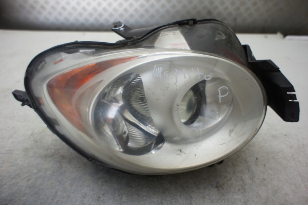 Купити Alfa romeo mito лампа правий перед