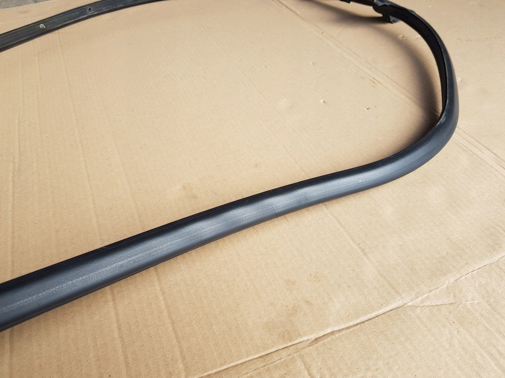 фото №11, Прокладка рамки дверь левый перед / audi a2 99-05 / оригинал / 8z0831721b