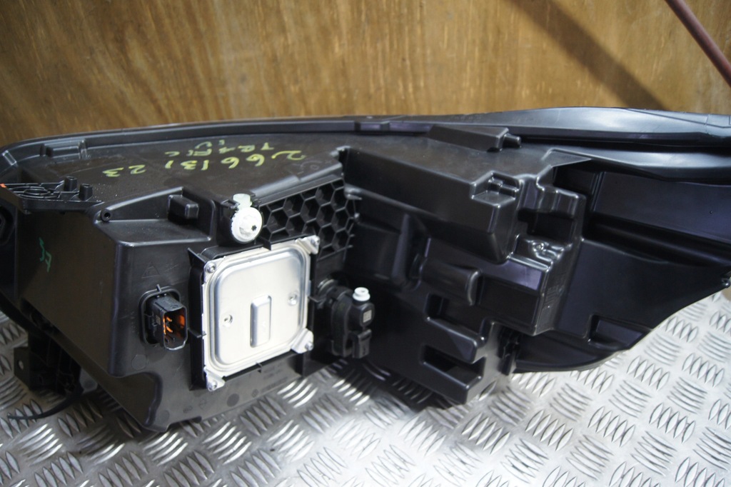 фото №13, Лампа правий перед trafic iv europa 260102899r новий model