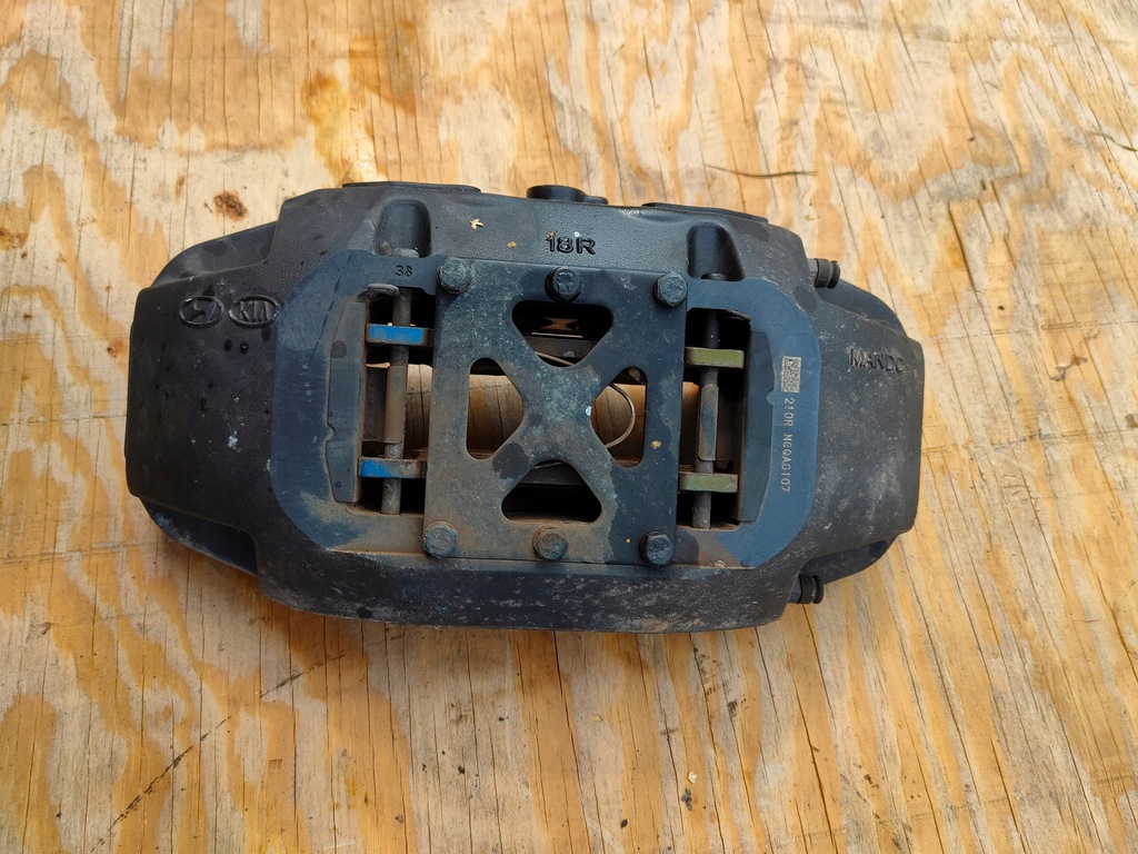 фото №6, Hyundai genesis g80 awd 2017 супорти правий лівий