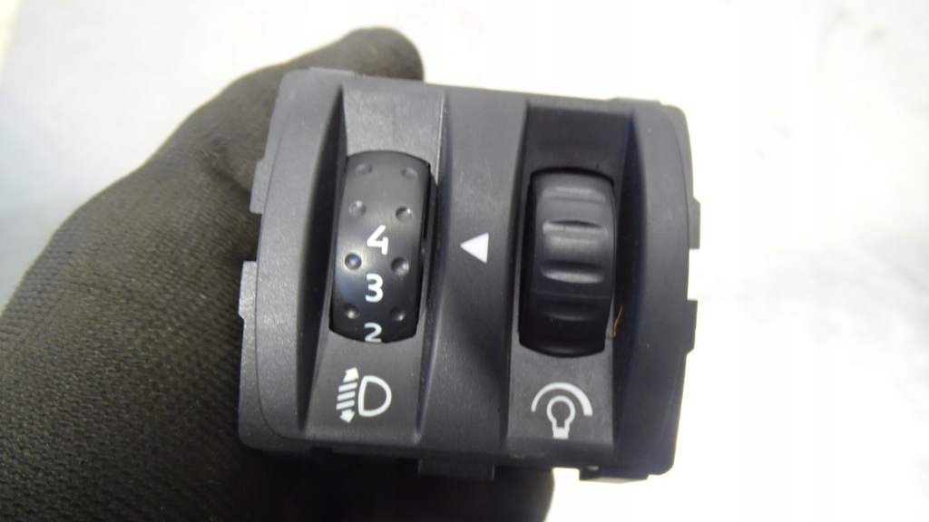 фото №1, Панель управление света renault twingo ii 1.2