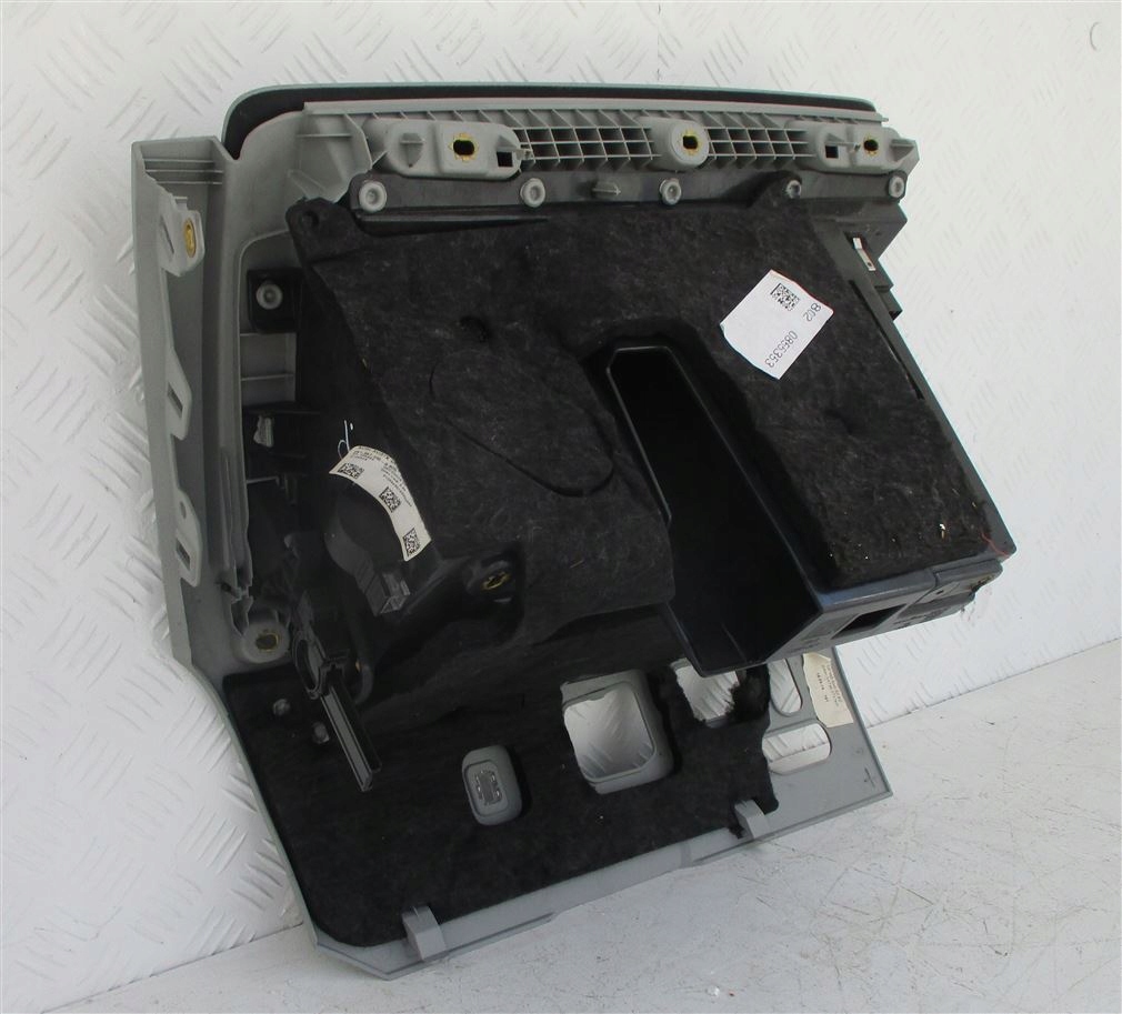 фото №6, Бардачок пассажира бардачок audi a3 8v 8v1857035b