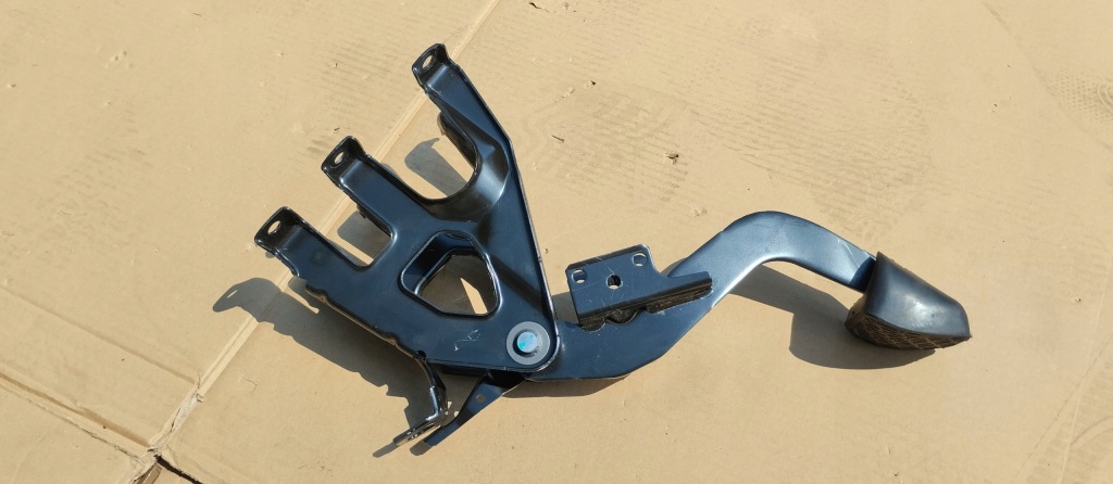 Купить Педаль тормоза mercedes sprinter 907 910 w907 w910 2022r a9102902300