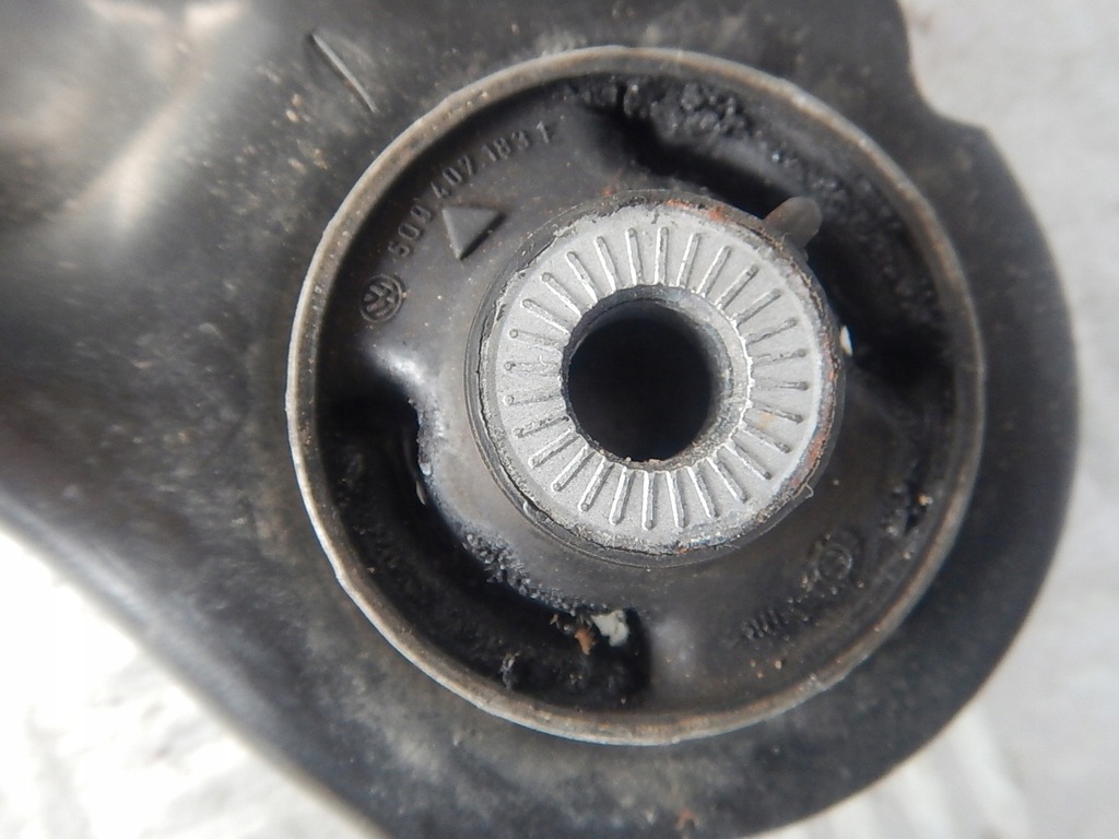 фото №2, Vw passat b8 рычаг левый перед